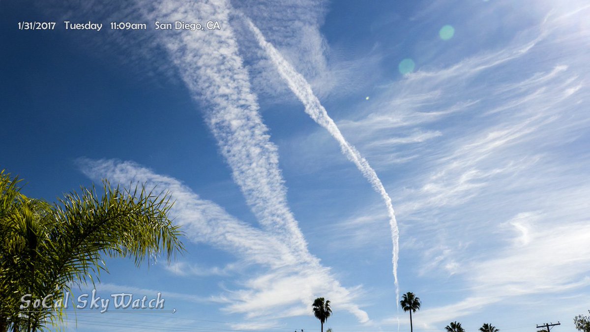 socalskywatch's tweet photo. 1/31 11:09am Massive spraying today. From clear sky to complete chem cloudy in just a couple of hours. Sick! https://t.co/gEpLeIQH3k