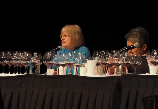 jamiegoode's tweet photo. A really interesting blind tasting of Pinot Noir chosen by some top people at @PinotNoirNZ #nzpinot https://t.co/pEdODJ62gR https://t.co/uaplHFGu9N