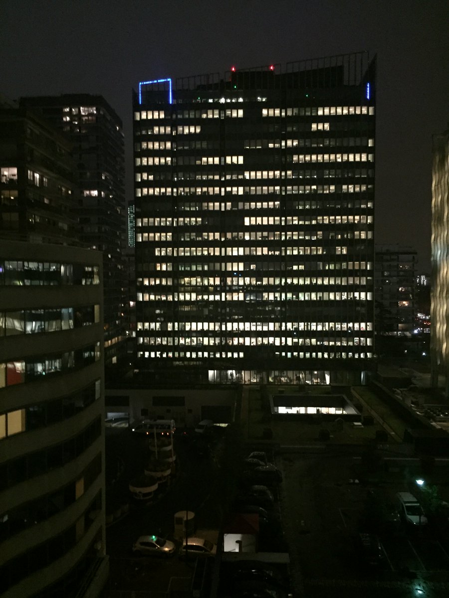 TechItEasyHavas's tweet photo. Fin du Jour 1. La nuit est tombée sur le Village Havas.
À demain pour de nouvelles rencontres et de belles découvertes #HavasTechItEasy https://t.co/DJmeZWNv9X