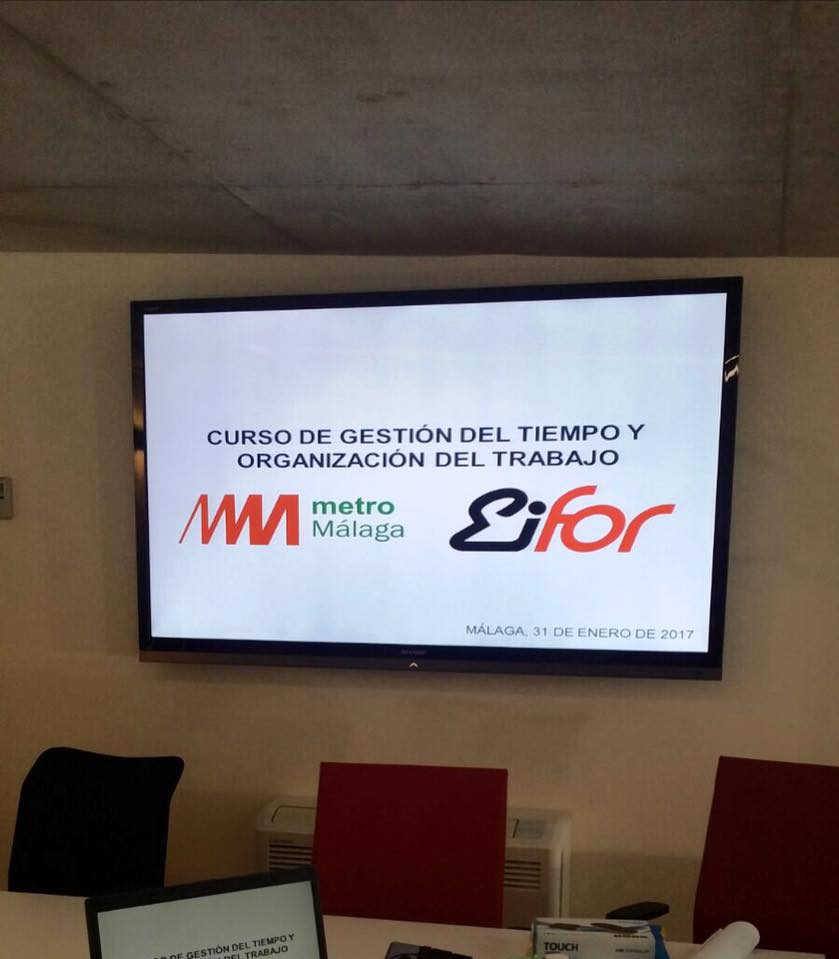 escuelaimpulsa's tweet photo. Impartiendo el curso de gestión del tiempo y organización del trabajo, para @metroMalaga . De la mano de @EIFOR_formacion https://t.co/3APK2akyh2