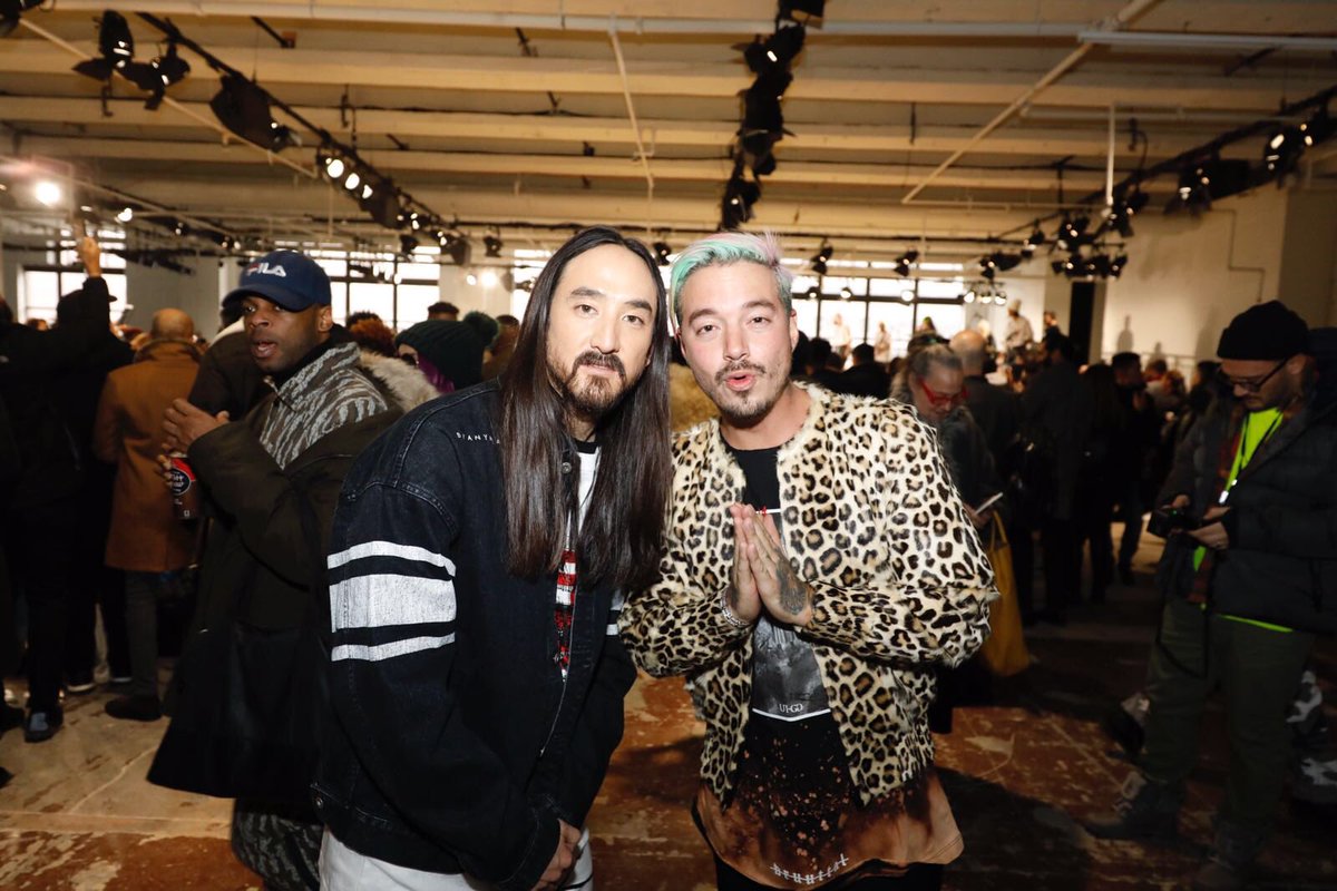 My brotha @jbalvin thank u for coming thru!! Legend! #dimmakcollection #nyfwm #cfda https://t.co/JpGzRO45fI