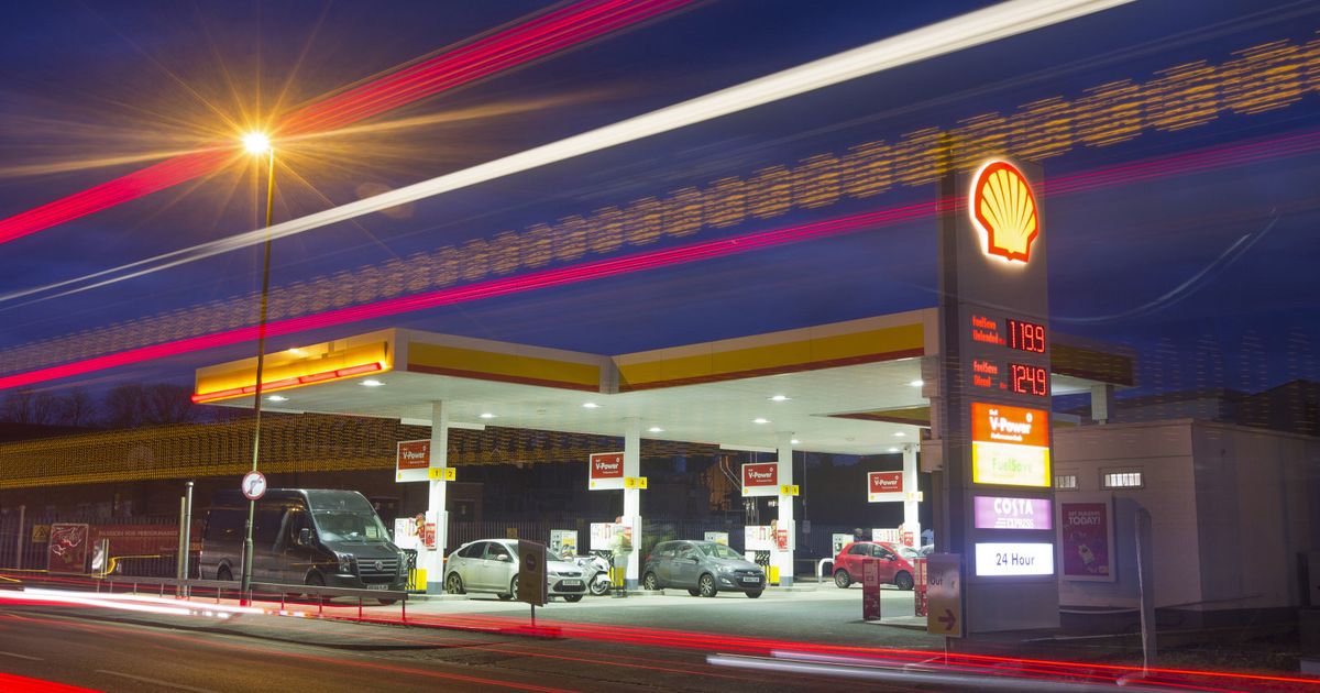 Shell to start installing EV chargers in UK petrol stations engt.co/2kR3gwt