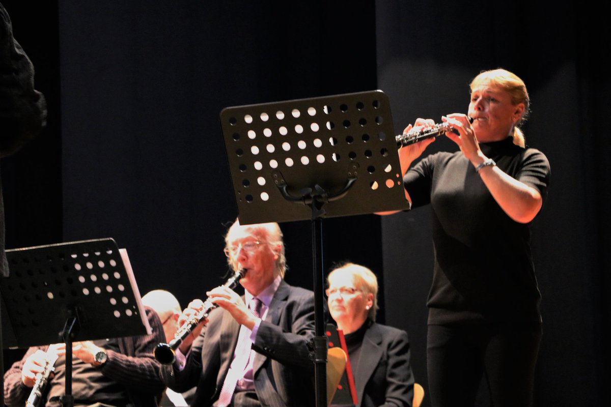 maddy_frowd's tweet photo. Performing 'Gabriel's Oboe' from the film 'The Mission' with my very, very amazing friends in the Orquesta Comunidad de Cariatiz. https://t.co/zw9B5m4qvp