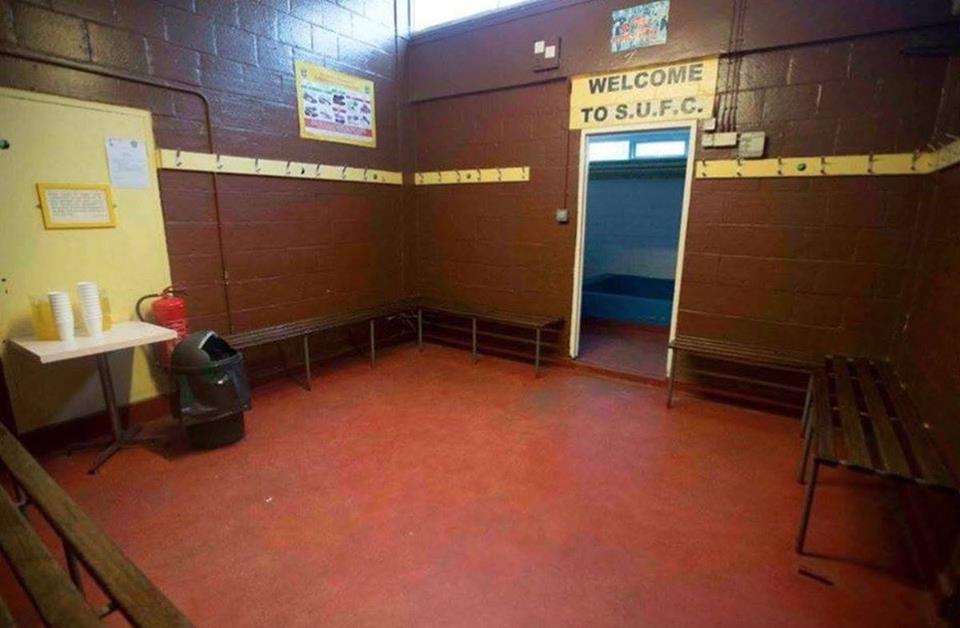 TheClubPark's tweet photo. This is going to be Arsenal's changing room against Sutton United. 

👌 https://t.co/CxZbMVgR7Q