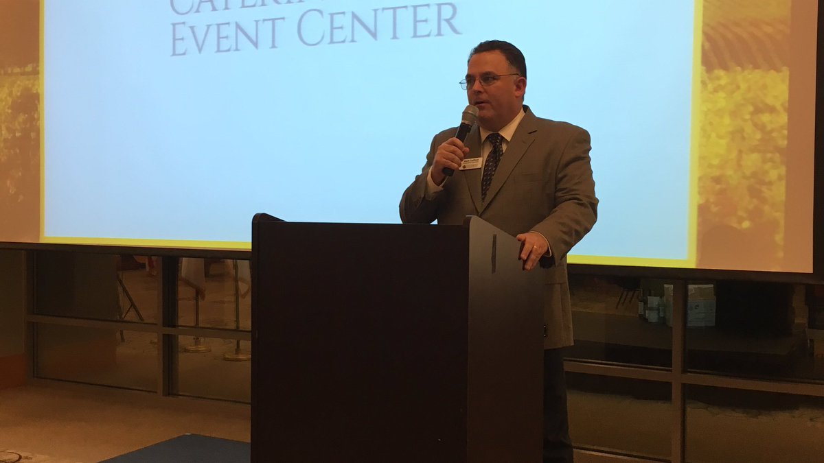 Happy 6 month anniversary 2 <a href="/CHeightsChamber/">CitrusHeightsChamber</a> Executive Director Mark Creffield! Thanks 4 all your work &amp; here's 2 many more milestones