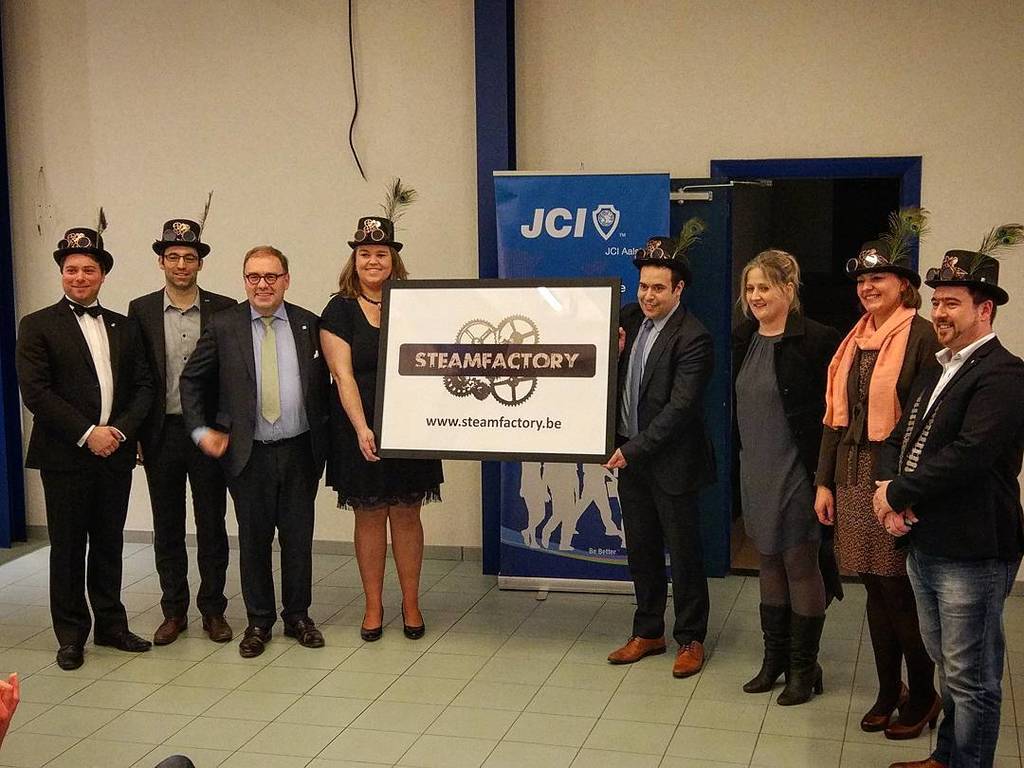 Startende ondernemers en ondernemingen: de #Steamfactory is officieel open er zijn nog enkele plaatsjes! #JCI