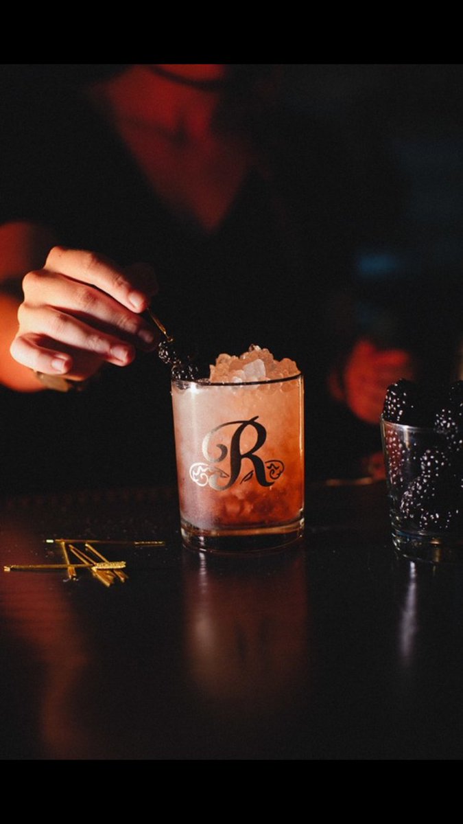 ROBARnooga's tweet photo. #goodnewstues: we are open for Valentines Day! #romance #classiccocktails #swanky #cheers #ROBAR #classyclassics https://t.co/hE5L2XH41x
