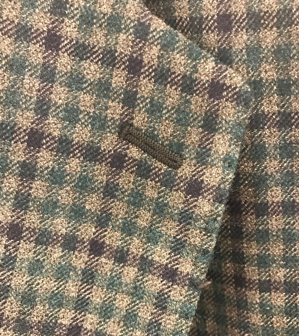 Americana de cuadros, uno de nuestros básicos 

Checkered jacket, one of our basic pieces

#BenchCorner #basics