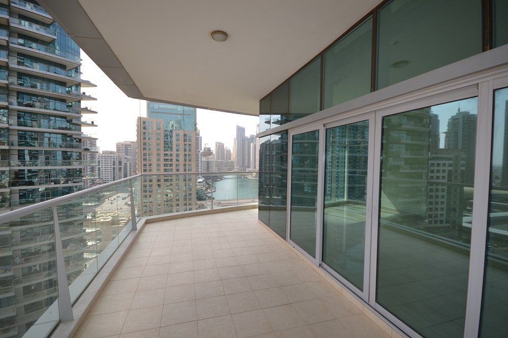 TridentDubai's tweet photo. A new Unit for Rent in Tridents Avant Tower at Marinascape. 2Bedroom Unfurnished, Fully equipped Kitchen, Great marina views, AED180k/Annum https://t.co/tseF2YjBKc