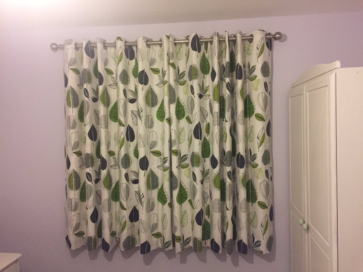 SylinaonScilly's tweet image. Beautiful curtains, made to measure from @DFabStore, thank you so much. Sure our guests will love them as much as we do.#formerroom3