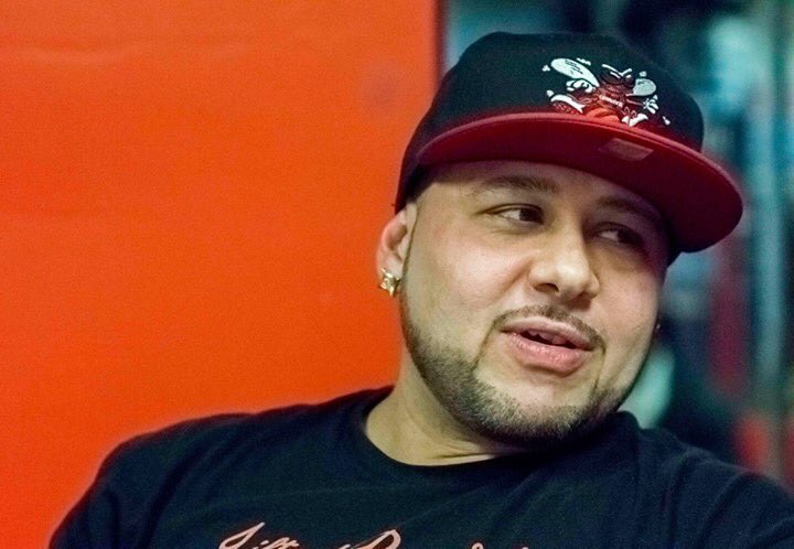 ChoppShopRadio's tweet photo. Watch us live every Thursday 6pm-8pm #ChoppingItUpWithUs #UniversalCollective #ChoppShopRadio https://t.co/cAnF7IK2kY