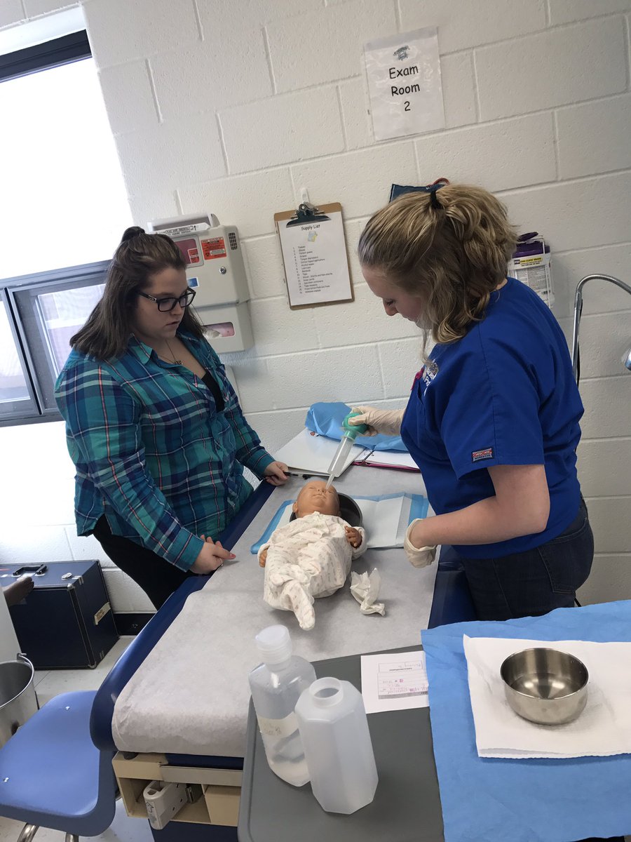 MrsRachic's tweet photo. Fantastic day in AOHP! Learning how to wrap surgical packs and do eye irrigations. #teamrachic2017 #CTApride @CTA_CCPS https://t.co/cD1bKcBiqW