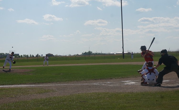 DiscoverEstevan's tweet photo. Just announced: @SETwinsbaseball will host 2017 AAA Provincials in Estevan. @BaseballSask @spblsask_billy https://t.co/TqDQaBR6ni https://t.co/REXgcrguE3