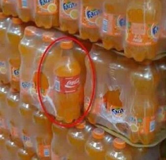 contaquisah's tweet photo. Acho que essa coca é Fanta... https://t.co/WI32RRng88