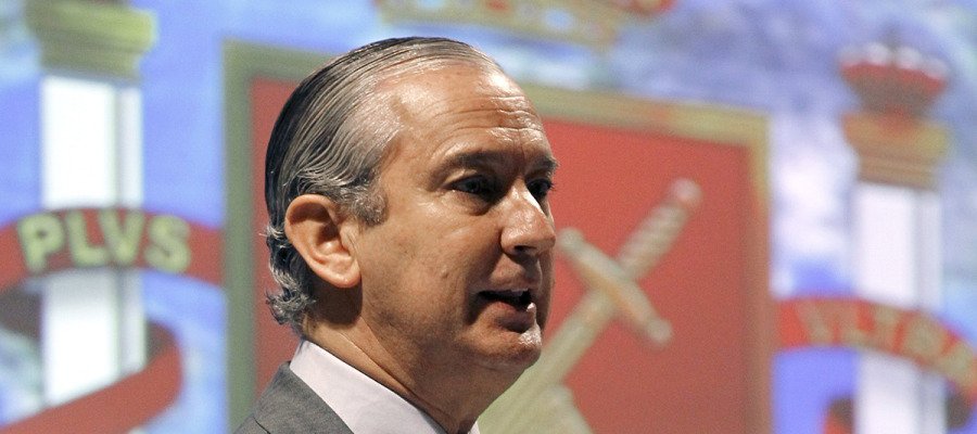 A3Noticias's tweet photo. Fernández de Mesa, exdirector de la Guardia Civil, es nombrado nuevo consejero de Red Eléctrica de España https://t.co/GNdesiIS6m https://t.co/WJ2p7g2Ywu