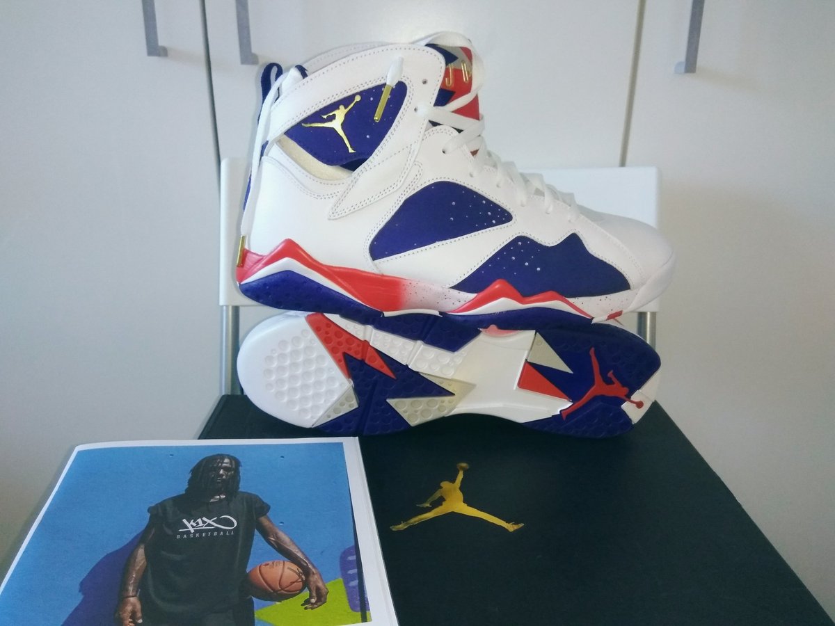 Stason191000's tweet photo. New Jordan's
#jordan #jordanretro7 #nike #nikejordan #olimpick #space https://t.co/iQt8Jjl8jz