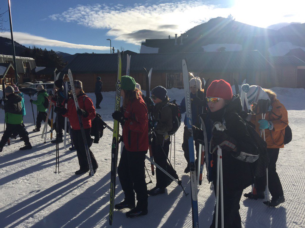 joneskevin's tweet photo. @outside45 #outside45 ski lessons this morning! https://t.co/J7OydYv9UU