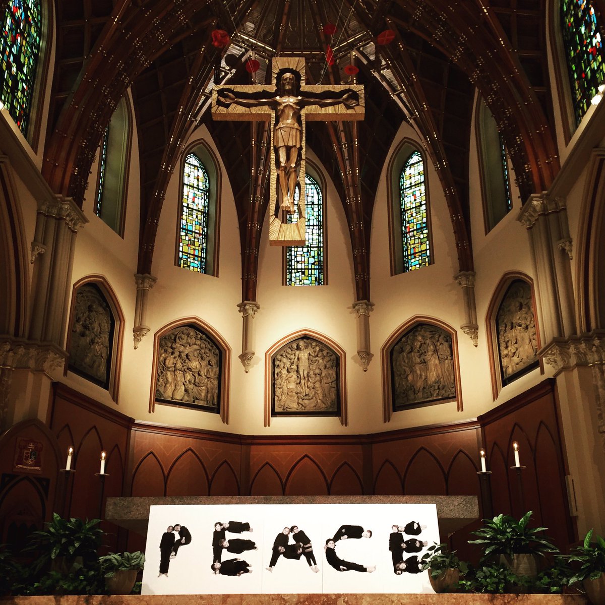 FXWPrincipalOSP's tweet photo. Lord, make us instruments of your peace... @FXWChicago #FXW #CSW17 https://t.co/RxxwEcd2r4