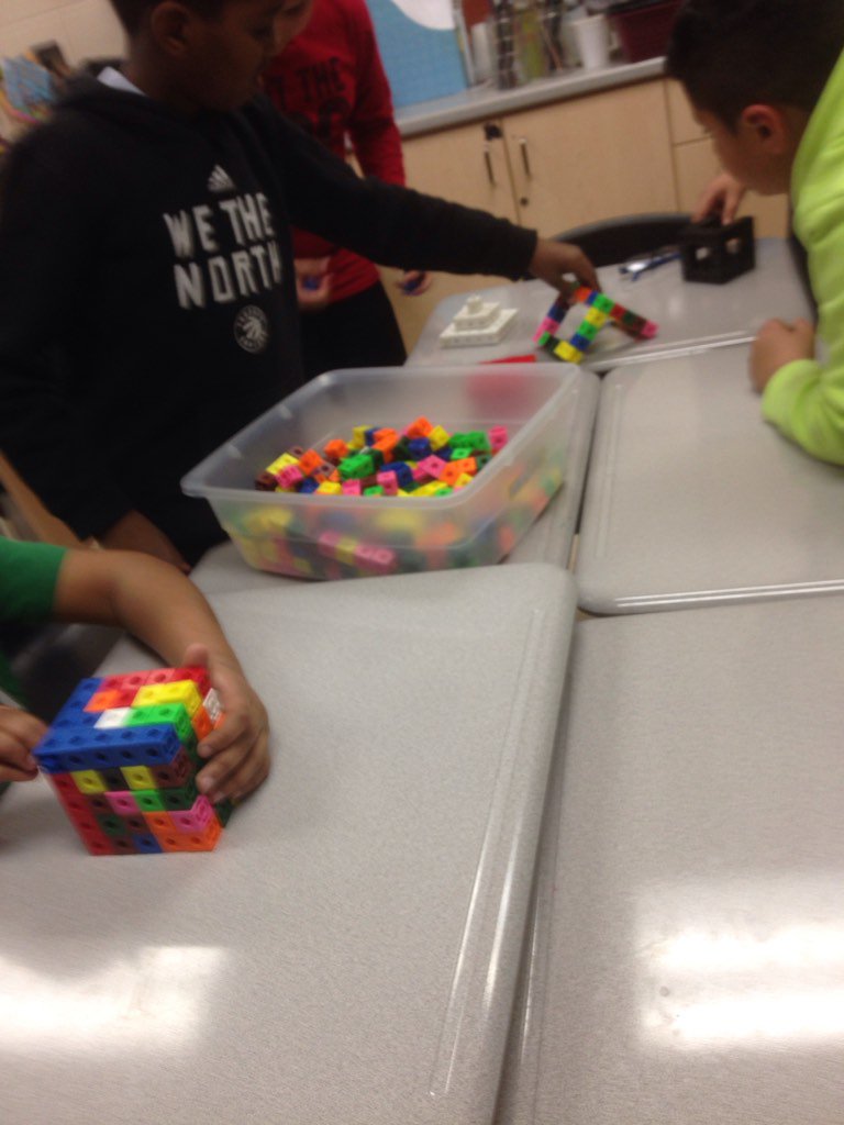 MSHelvey1's tweet image. Constructing different 3D figures! #lvmath @LorenvillePS