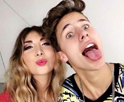SupershoresVzla's tweet photo. Nuestra @taniagattas con el Youtuber @ElJuanpaZurita bellos los dos!! 😍😜 #AcaShore3 https://t.co/RgQgQDa8T8