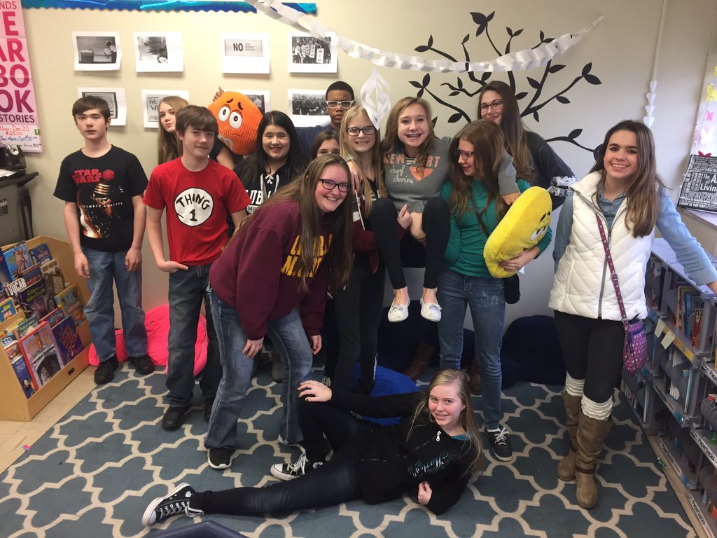 tvani02's tweet photo. Cougar Kindness Runs Deep❤#CMSLEGACY #1PHASD https://t.co/PKqHNcPC2B