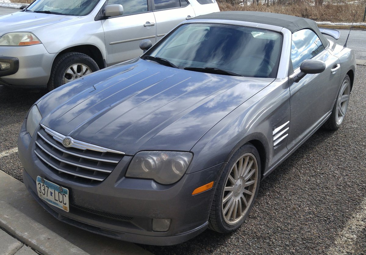 MichaelLeek1's tweet photo. #winterdrivers #Chrysler #Crossfire #convertible https://t.co/qU9Yhs1tjt