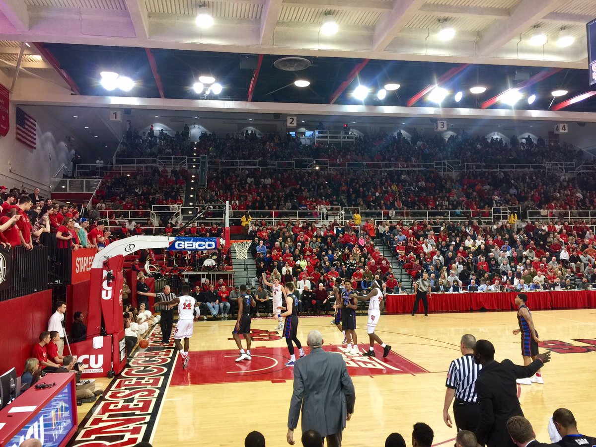 IamNYSports's tweet photo. I believe in @StJohnsBBall and bet they will win @marchmadness before @nyknicks @BrooklynNets @nba title @MoeHatten #citygame 🏀🏀🏀#GOSJU https://t.co/3rrxGmPWcb