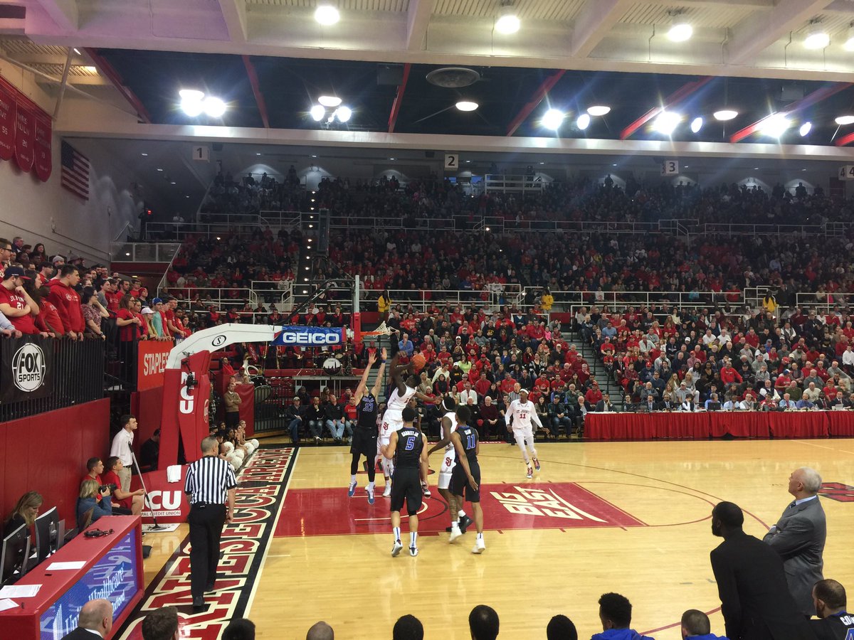 IamNYSports's tweet photo. I believe in @StJohnsBBall and bet they will win @marchmadness before @nyknicks @BrooklynNets @nba title @MoeHatten #citygame 🏀🏀🏀#GOSJU https://t.co/3rrxGmPWcb