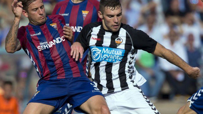 El Fabril refuerza su medio del campo con la llegada de Carlos López dlvr.it/NFn5bK #DÉPOR