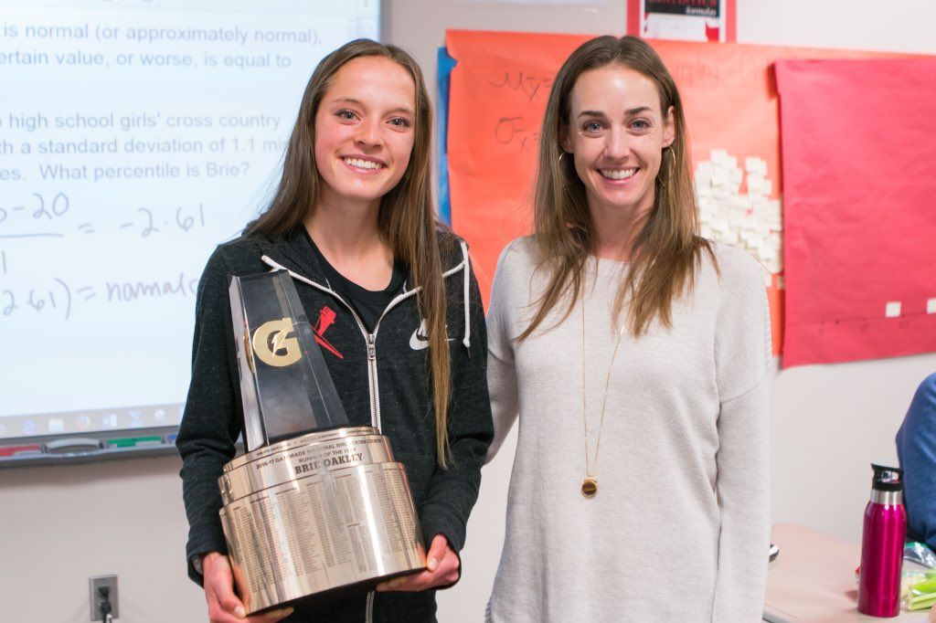 DyeStat's tweet photo. Brie Oakley (@b_oakley22) wins @Gatorade Girls Cross Country Runner of the Year Award

Story: https://t.co/GpbVWkjQHp https://t.co/FUghdfEFcx
