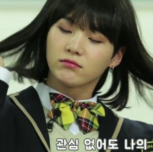 jeoncrack's tweet photo. you're fabulous but you'll never be this fabulous https://t.co/J9tKDyugVd