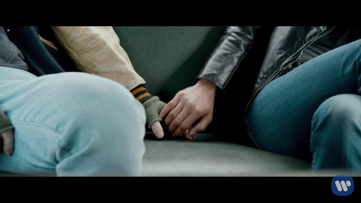 greyslouist91's tweet photo. Awww ame esta parte ๐ #shapeofyouvideo https://t.co/WP19b1KIIT