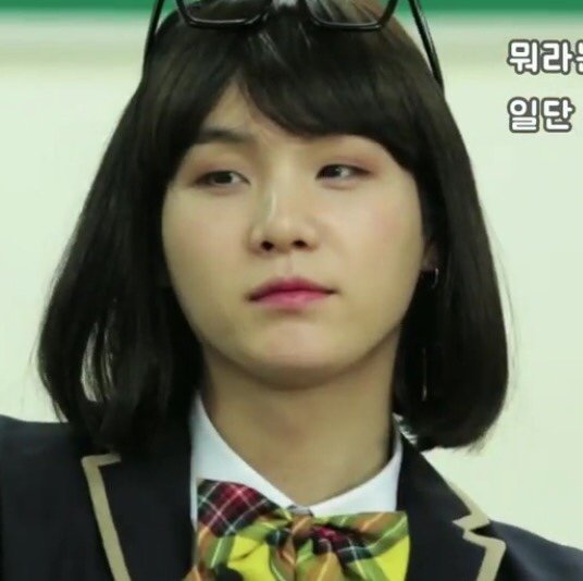 jeoncrack's tweet photo. you're fabulous but you'll never be this fabulous https://t.co/J9tKDyugVd