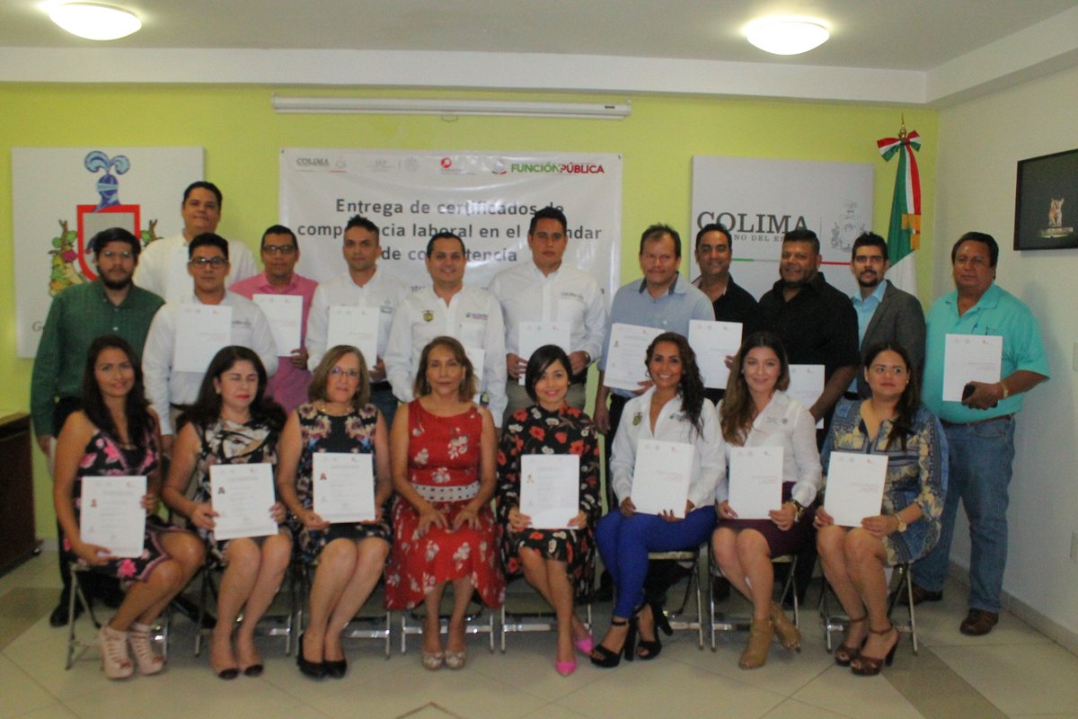 gobiernocolima's tweet photo. Certifican a 20 servidores públicos en materia de contraloría social.
https://t.co/H3h27aZtzV https://t.co/vHgBH2tywH