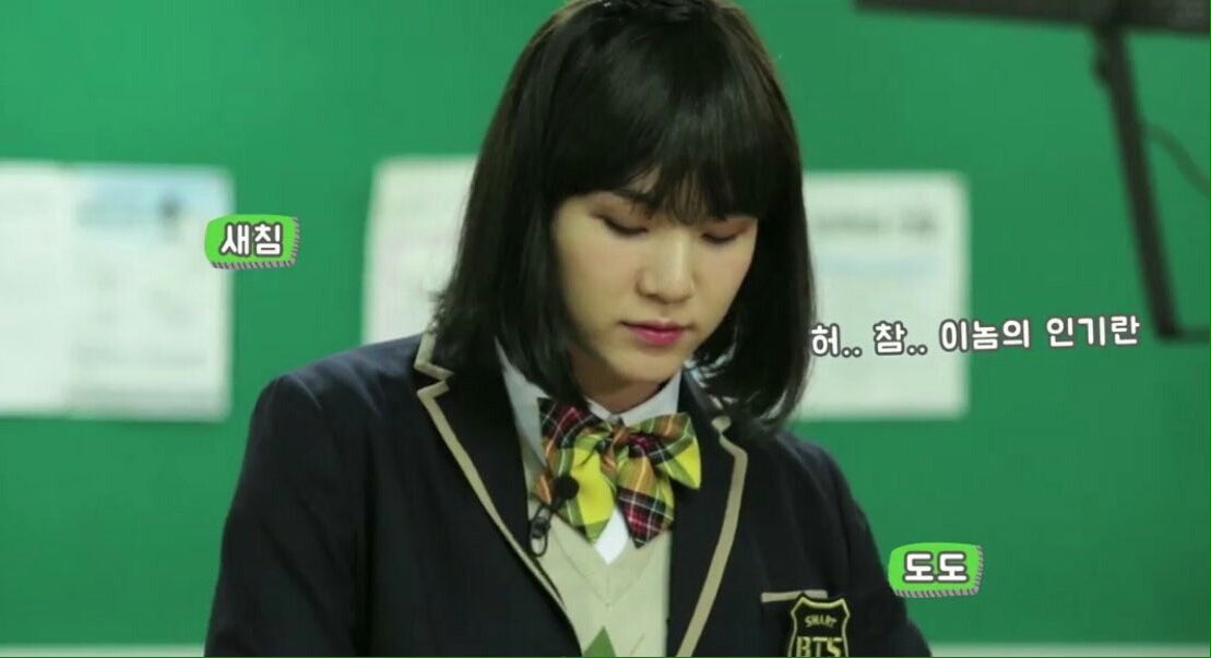 jiwoes's tweet photo. yoongi dresses up as a girl is the best concept i've ever seen, he's a true piece of art https://t.co/KsbtpOWS9Y