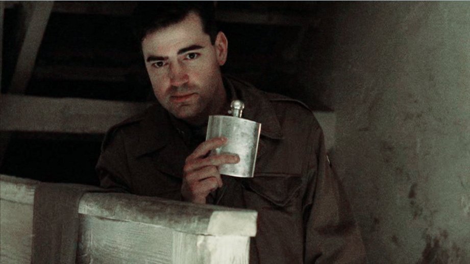 Bienvenido a mi TL sr. @_The_Watchmen
¡Rol cuando desees!