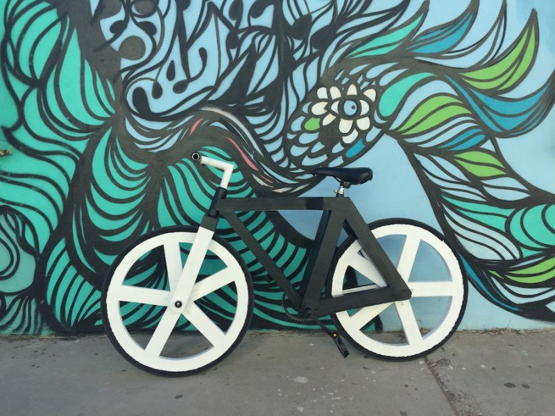 metronewyork's tweet image. First bike made of recycled paper offers cheaper, more ecological ride bit.ly/2kNksnB #biking #cycling #green @wearegreencode