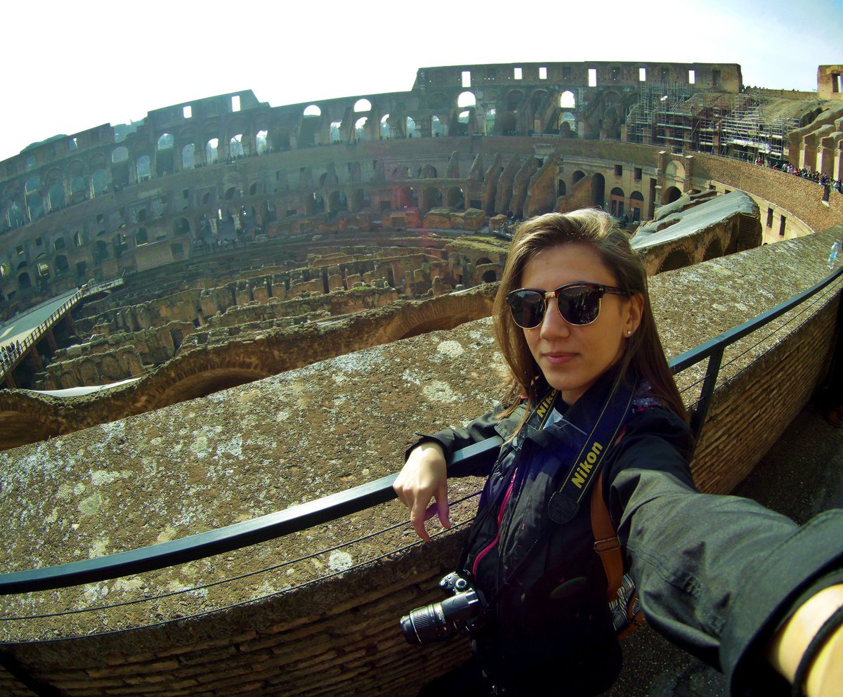 Travelling_Buzz's tweet photo. Beautiful #Rome! Staying just around the corner from the Colosseum with @Retrome_vintage! So cool! #retrome #italy #rome #traveltips https://t.co/0pMVgOvkgL