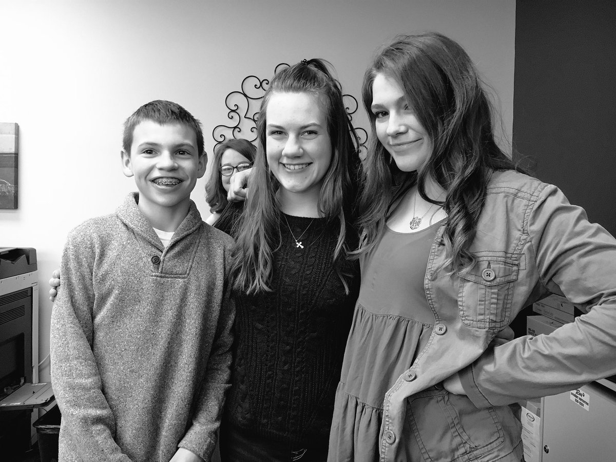 GSMnoblesville's tweet image. Thankful for these students who are going to check out one of our outreach partners today! @ShepherdIndy