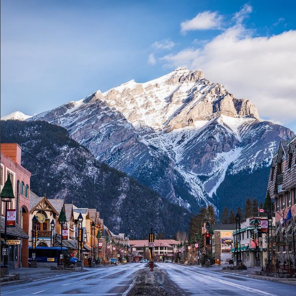 Travel Alberta tweet media