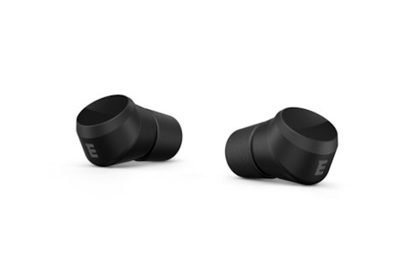 BluetoothSIG's tweet photo. .@androids' take on #DiscoverBlue demoing company @EARIN_official's new true #wireless earbuds, M-2: https://t.co/mTDC0ktmet #CESisBlue https://t.co/zRkSk1nXHG