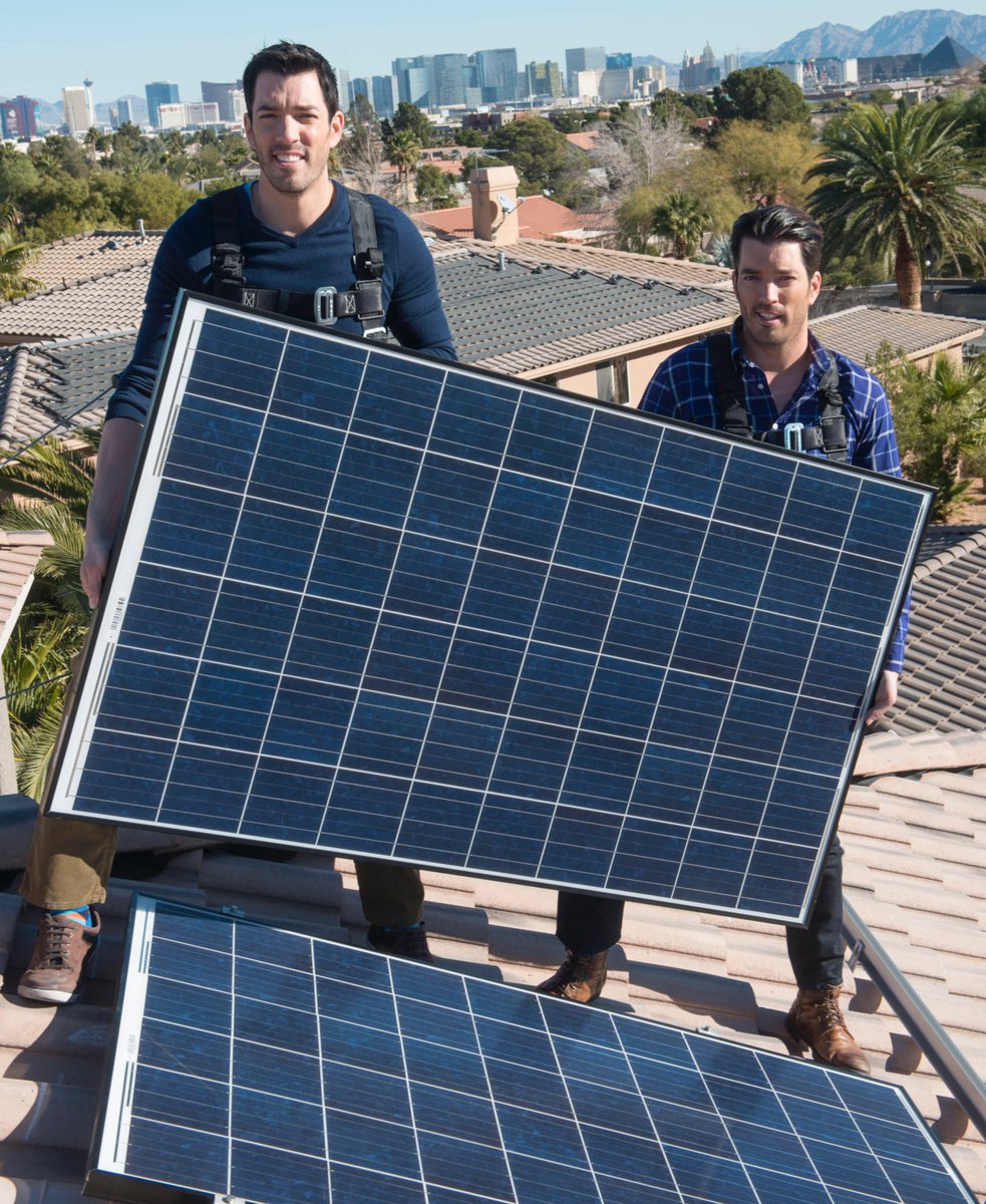 JonathanScott's tweet photo. I love solar technology &amp; can't stop talking about the benefits it will have for us &amp; the environment. https://t.co/SVElIts54H https://t.co/PdzC1mDoAd