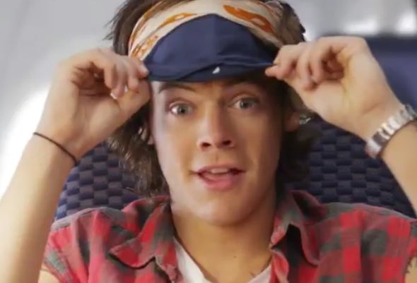 1DInsideReport's tweet image. The happiest birthday to this ball of happiness @Harry_Styles. 

#HappyBirthdayHarry