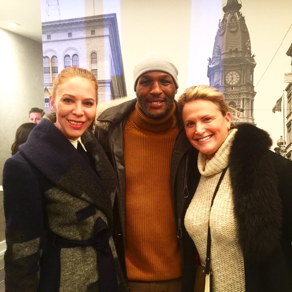 JamieReibenbac1's tweet photo. Oh hey there champ! #bernardhopkins #prdcproperties #addisonrealestate @BernardHopkins @philastylekd https://t.co/ZbyeKORkLy