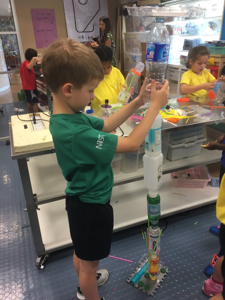 laurenhateleyc's tweet photo. Thanks for our intro to the #nistmakerspace @ToscaKilloran! What a fun morning @Y2NIST #NISTis https://t.co/gGhfLqlSTI