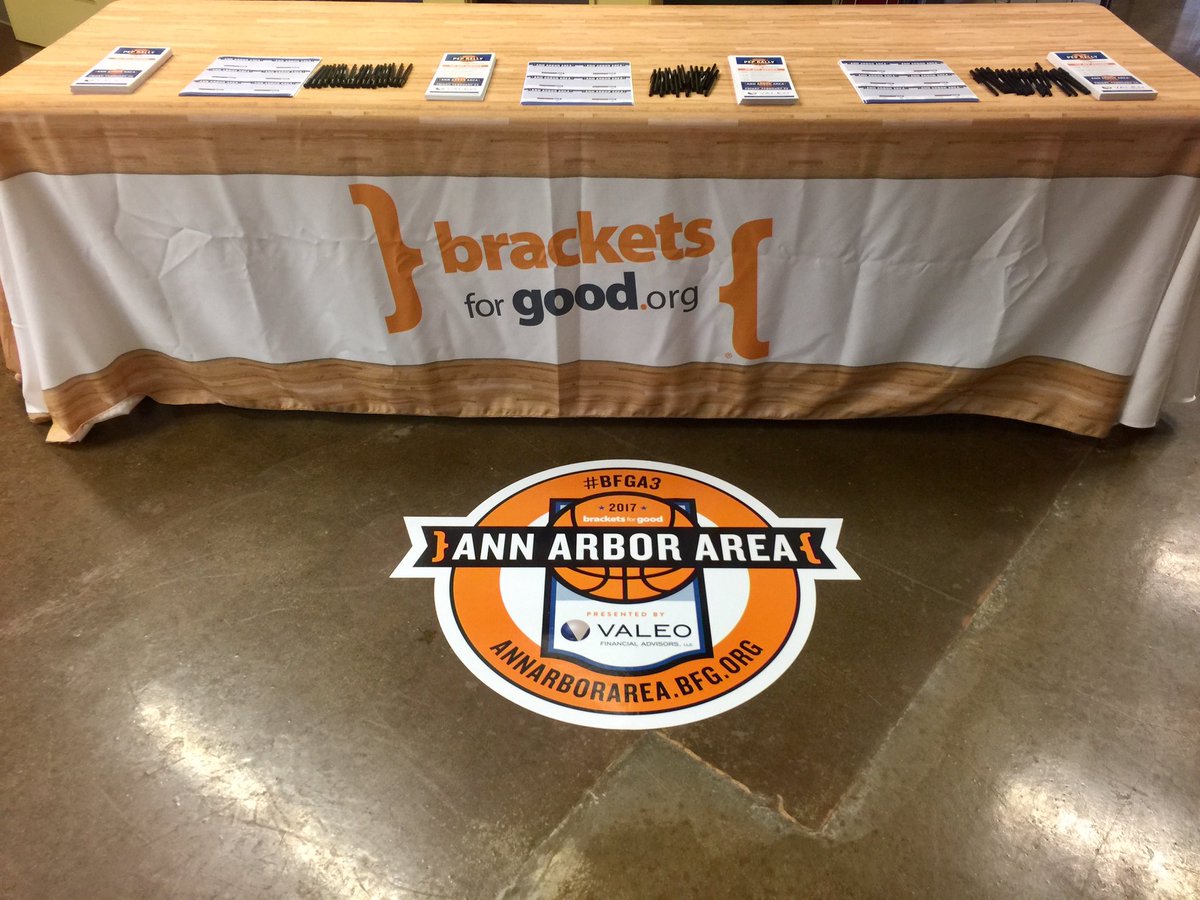 abrown495's tweet photo. 2017 Brackets For Good AA pep rally https://t.co/CvrGDu0IFG