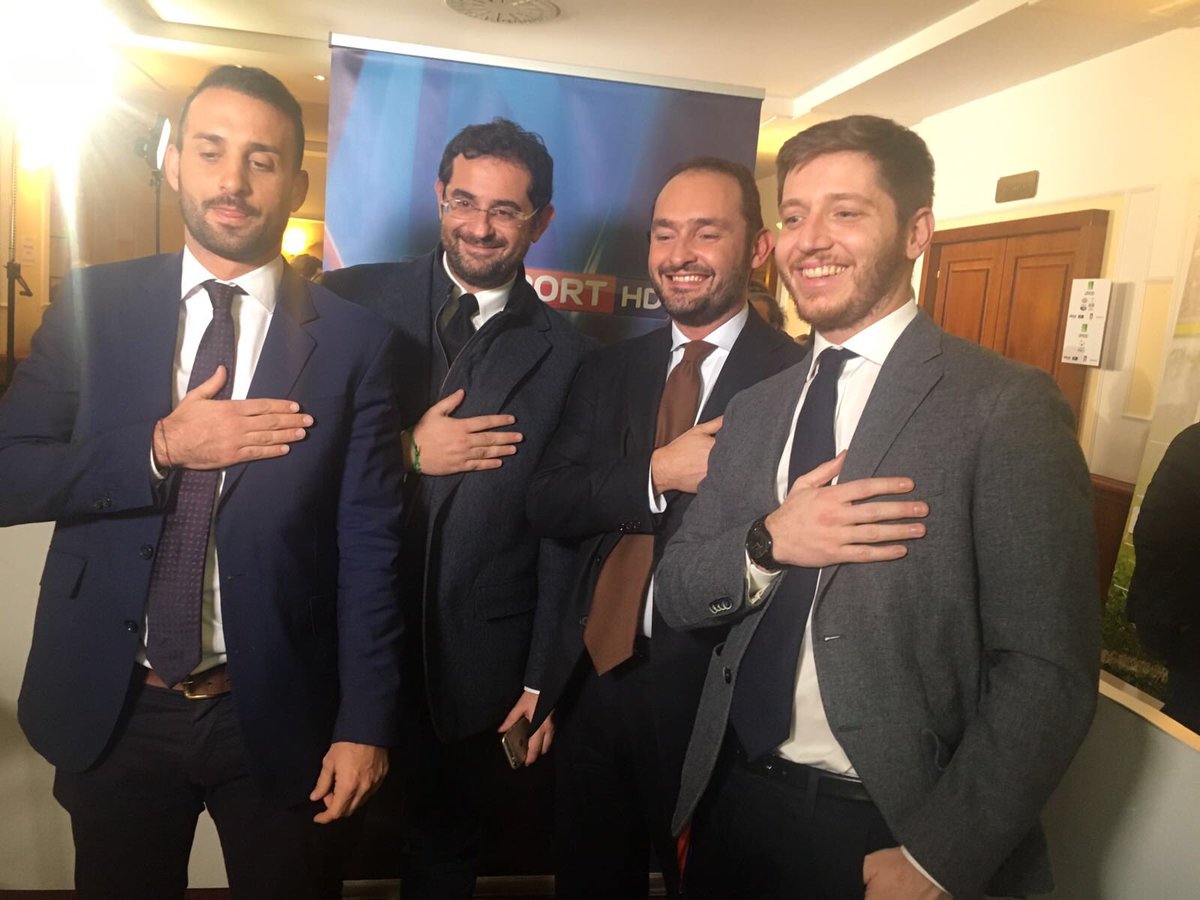 DiMarzio's tweet photo. Al prossimo inno 😀#SkyCalciomercatoDay @SkySport https://t.co/PGfvtIltc9
