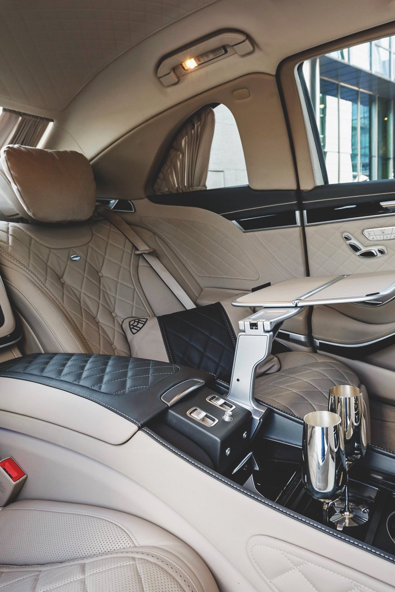 BenzesPorn's tweet photo. Maybach S600 https://t.co/K1yFNTepnd
