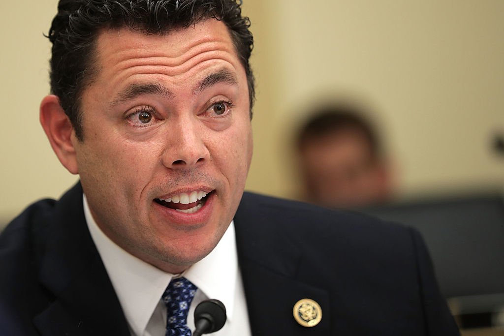 andersonDrLJA's tweet photo. VERY BAD NEWS FOR #HILLARY: #RepJasonChaffetz: #Trump Told Me 'Go After Everything You Want To Go After' [VIDEO] https://t.co/FPdxgQqOE1 https://t.co/JaAgBhIqyV