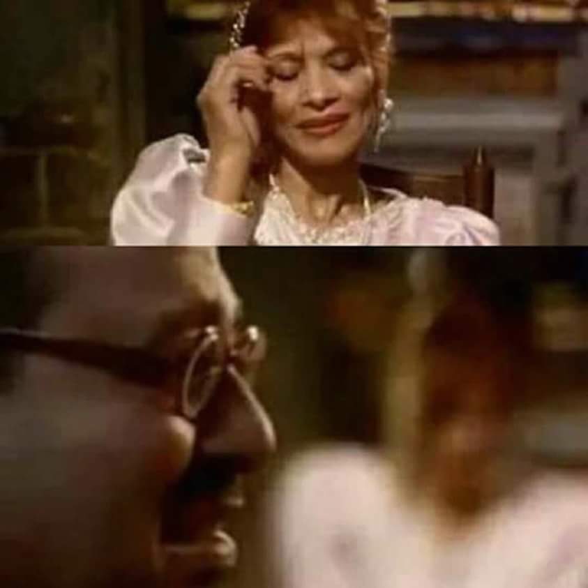 Mony88388's tweet photo. #البنت_المصريه_معروفه
قدامك انا ببقى خجوله، صعب انى اعبر بسهوله🙈😂 https://t.co/6p3EKuySMe